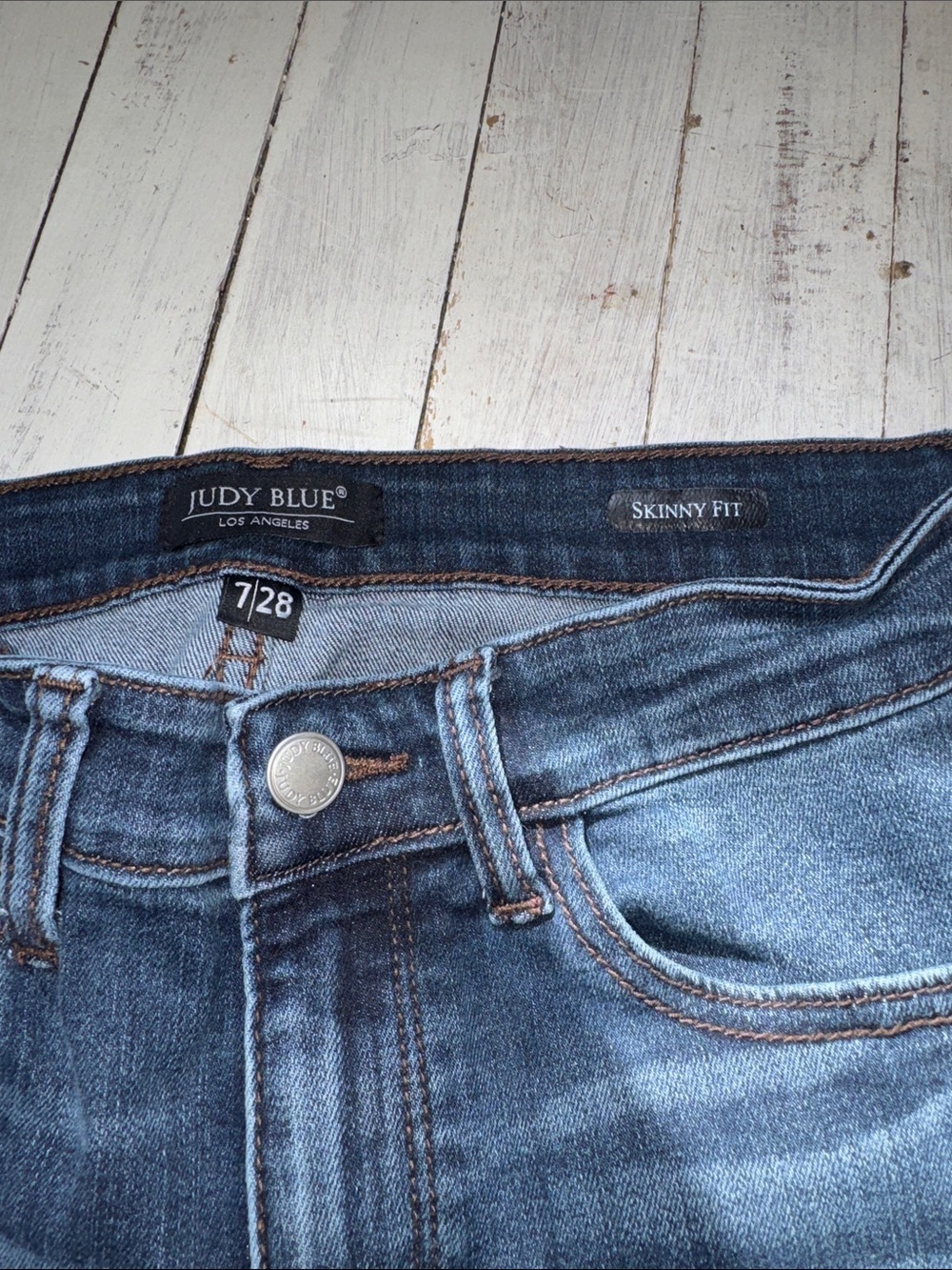 Judy Blue Dark Wash Ankle Skinny Jeans with Raw Hem - Picture 2 of 7